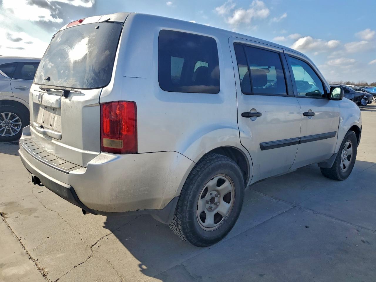 Honda Pilot Lx Image 3