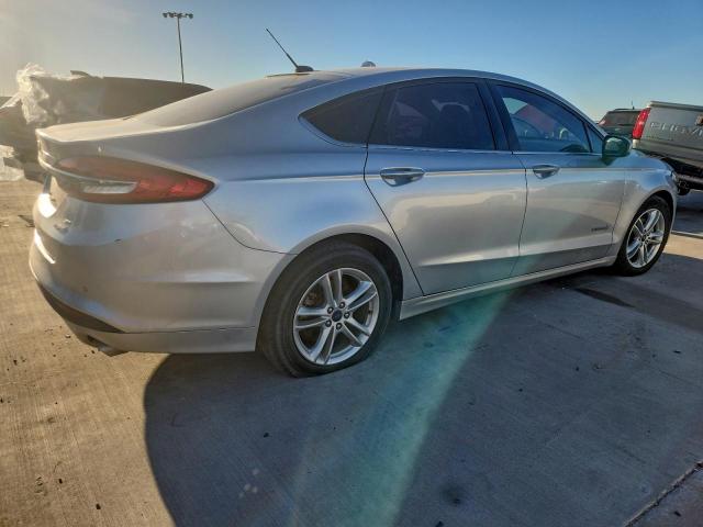 Ford Fusion Se Hybrid Image 5