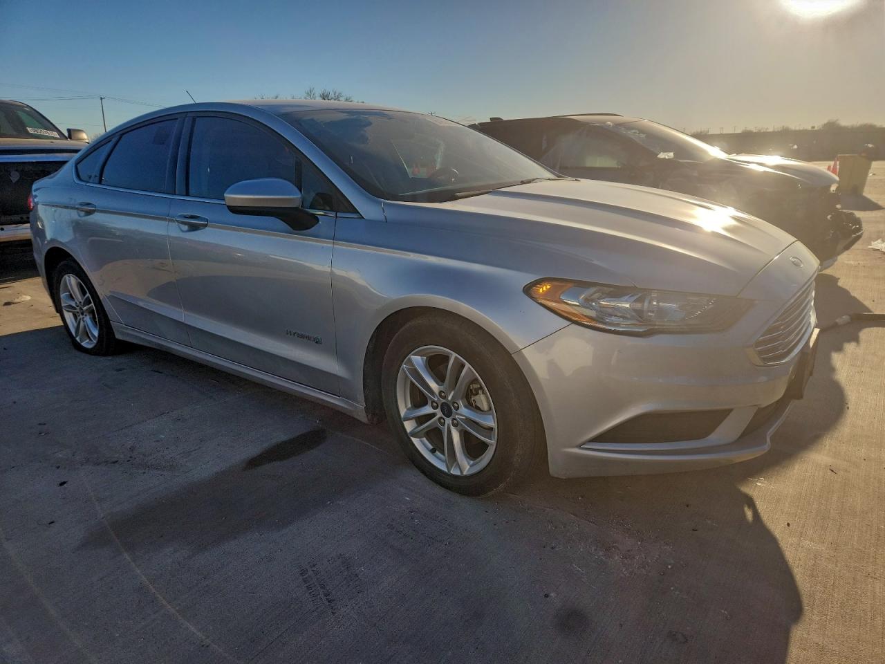 Ford Fusion Se Hybrid Image 2