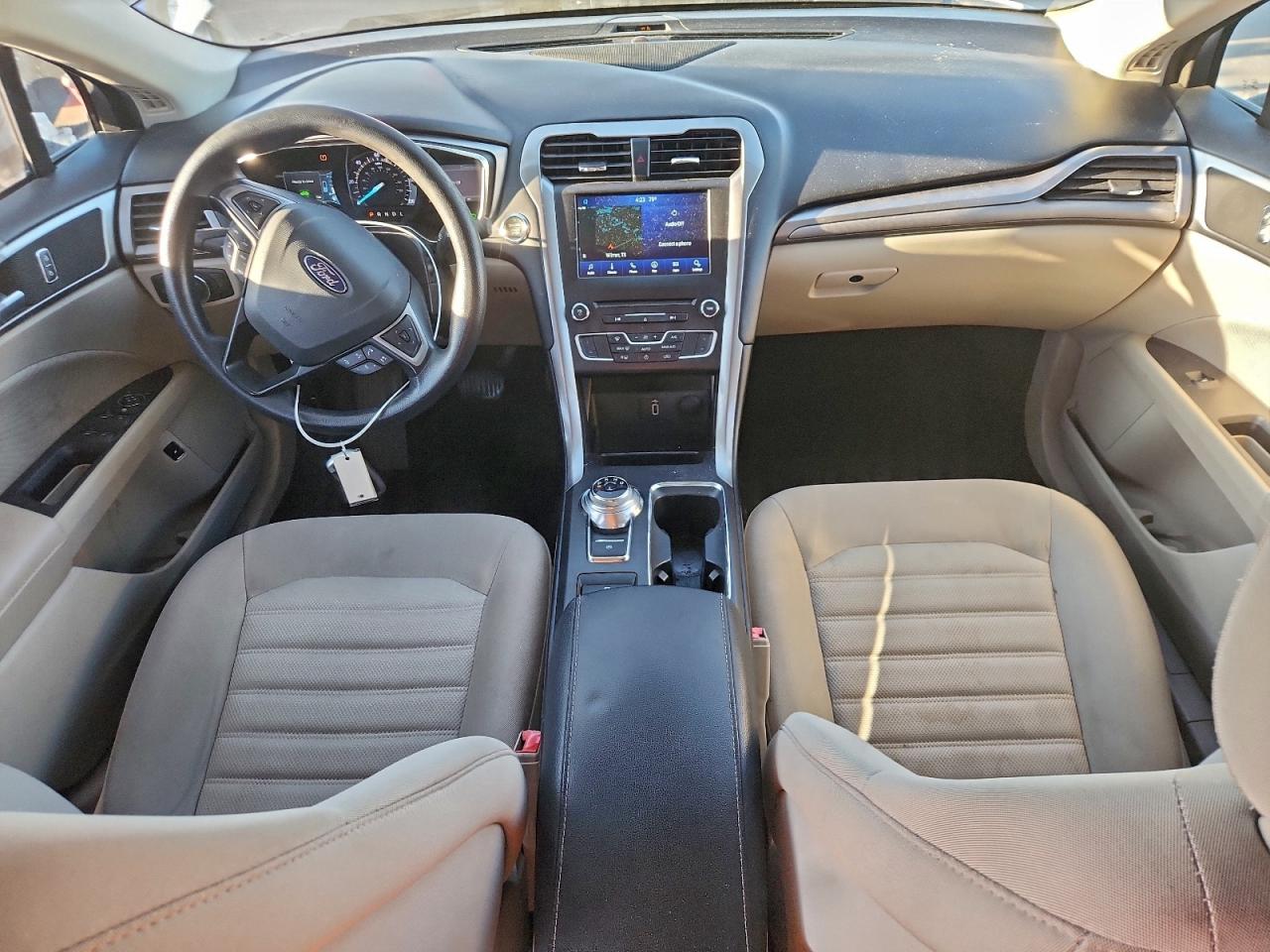 Ford Fusion Se Hybrid Image 8