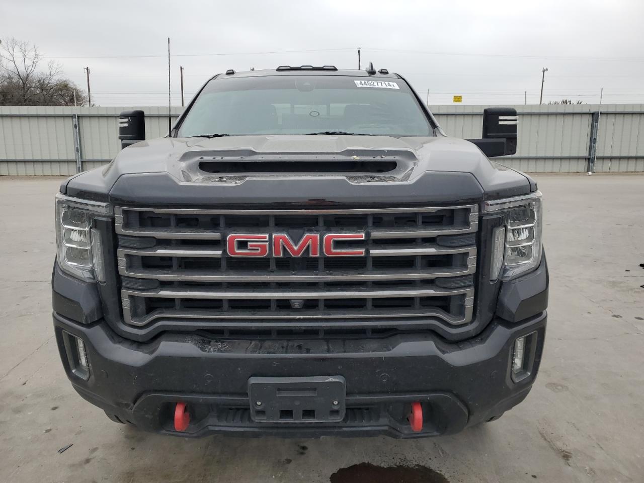GMC Sierra K2500 At4 Image 6