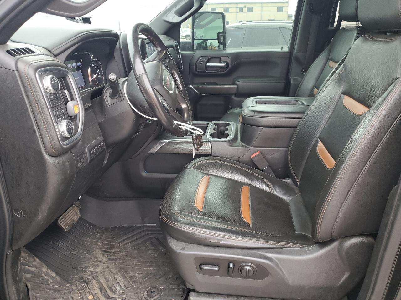 GMC Sierra K2500 At4 Image 8