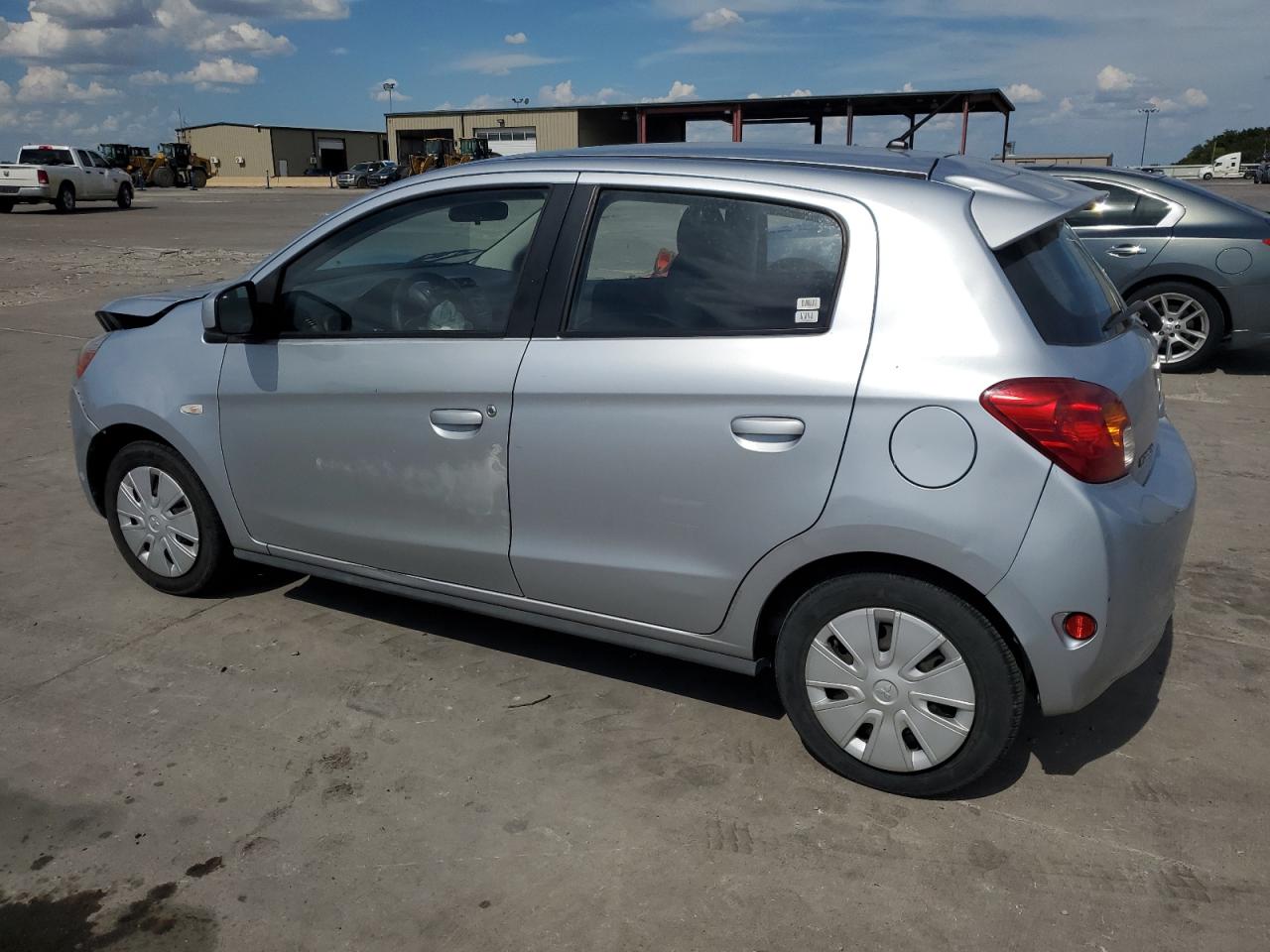 Mitsubishi Mirage De Image 11
