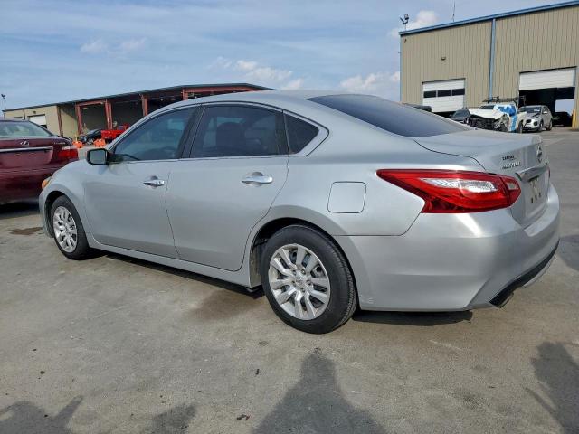 Nissan Altima 2.5 Image 8