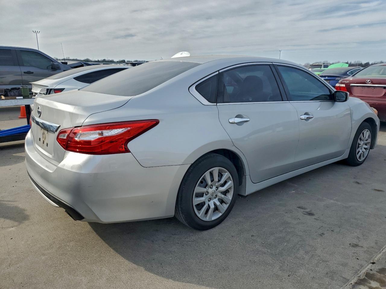 Nissan Altima 2.5 Image 6