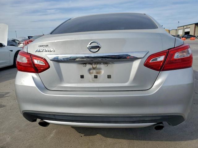Nissan Altima 2.5 Image 5