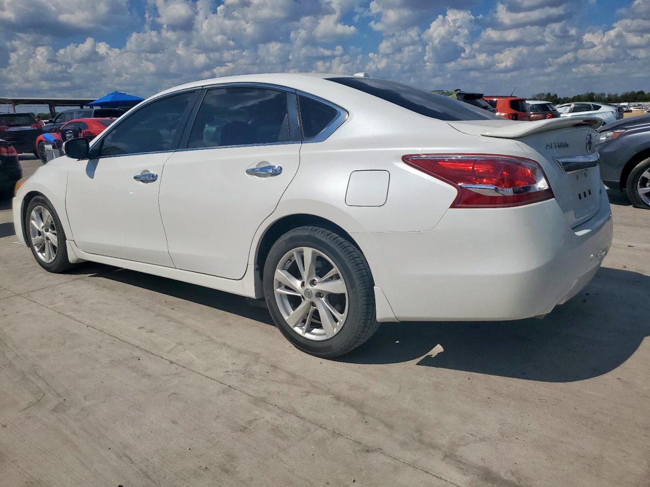 Nissan Altima 2.5 Image 2
