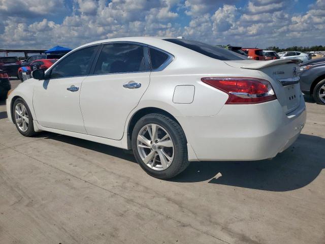 Nissan Altima 2.5 Image 2