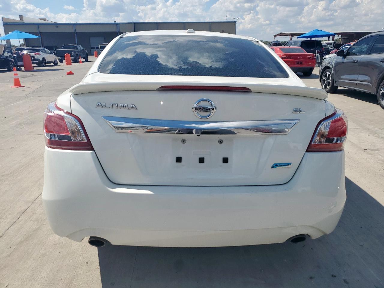 Nissan Altima 2.5 Image 4