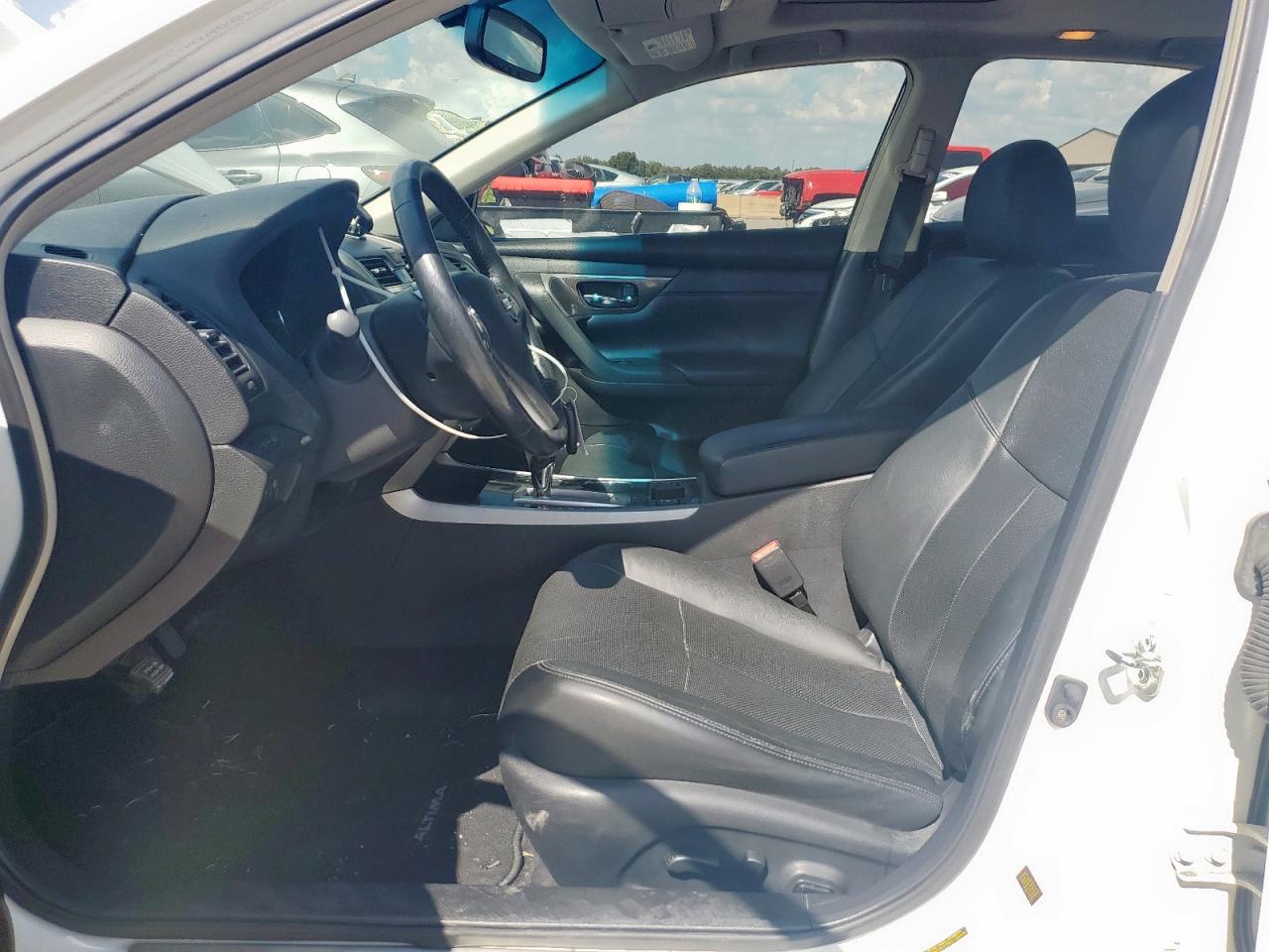 Nissan Altima 2.5 Image 5