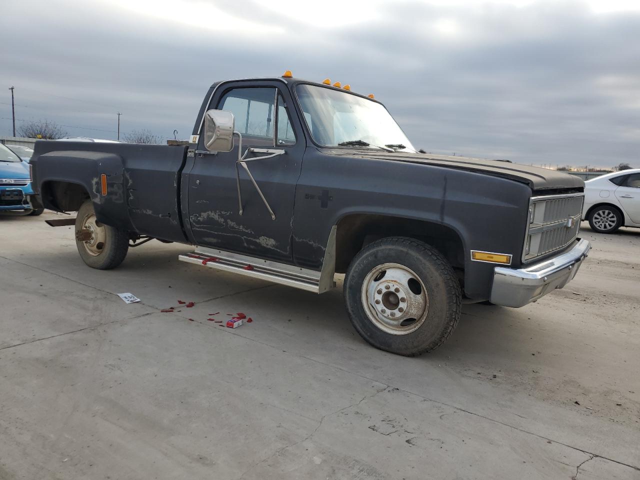 Chevrolet C30 Image 4