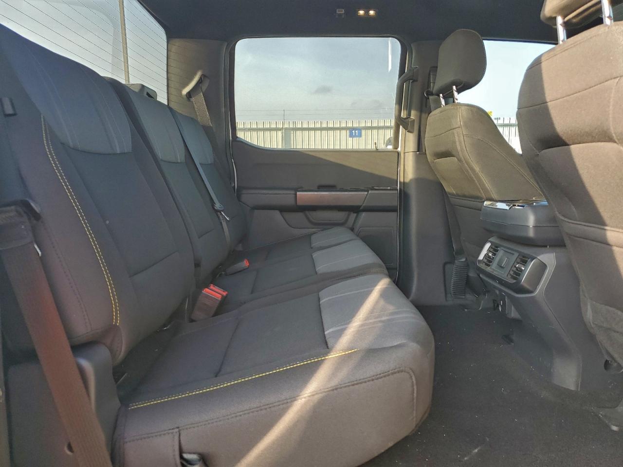 Ford F-150 Stx Image 7