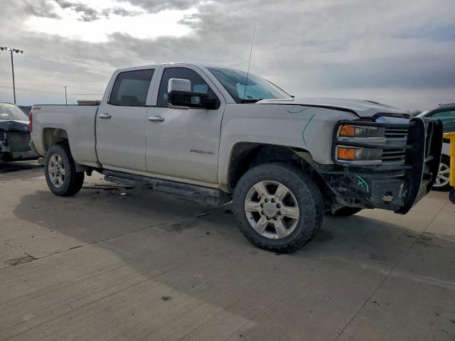 Chevrolet Silverado K2500 Heavy Duty Image 4