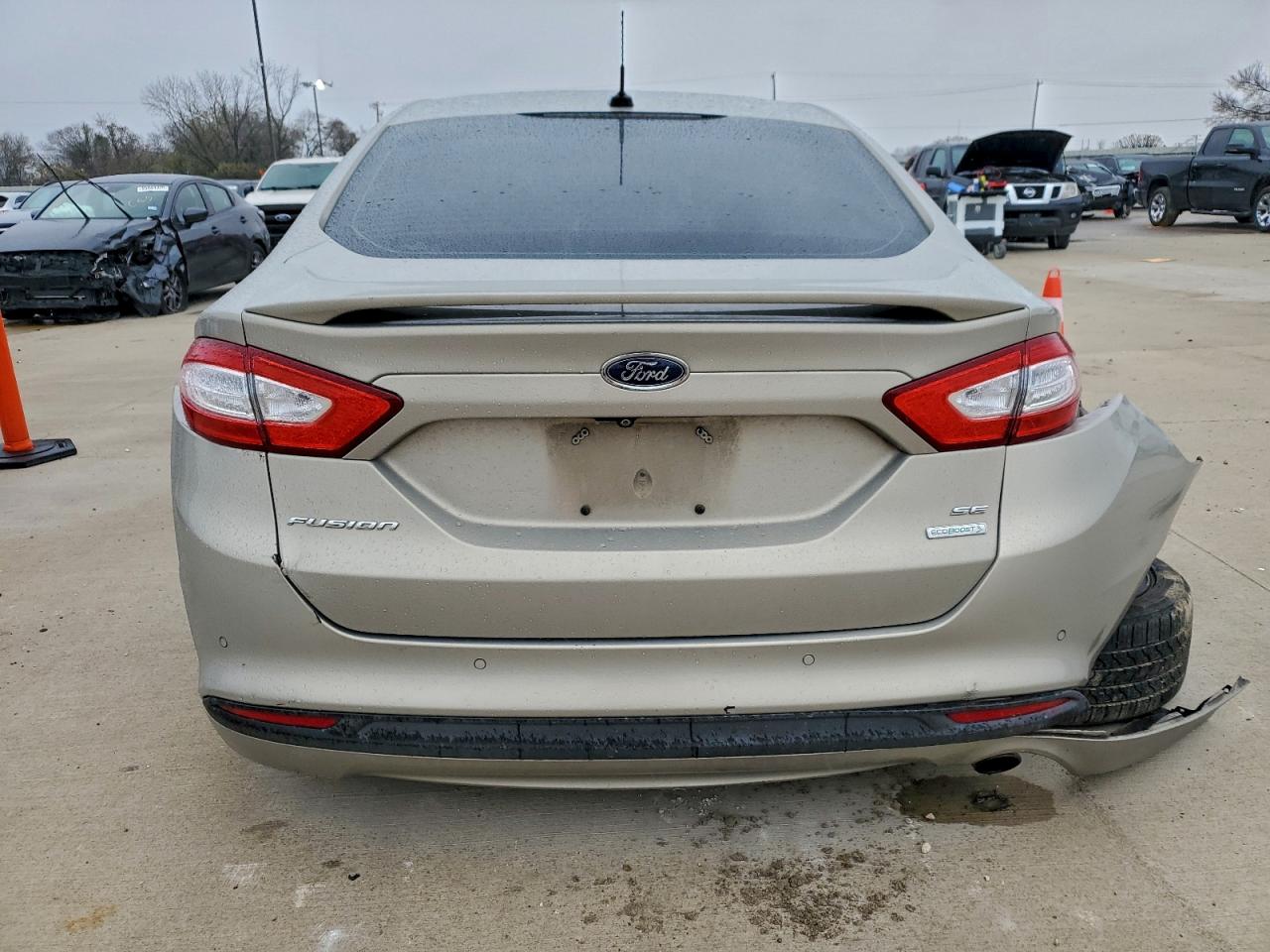 Ford Fusion Se Image 3