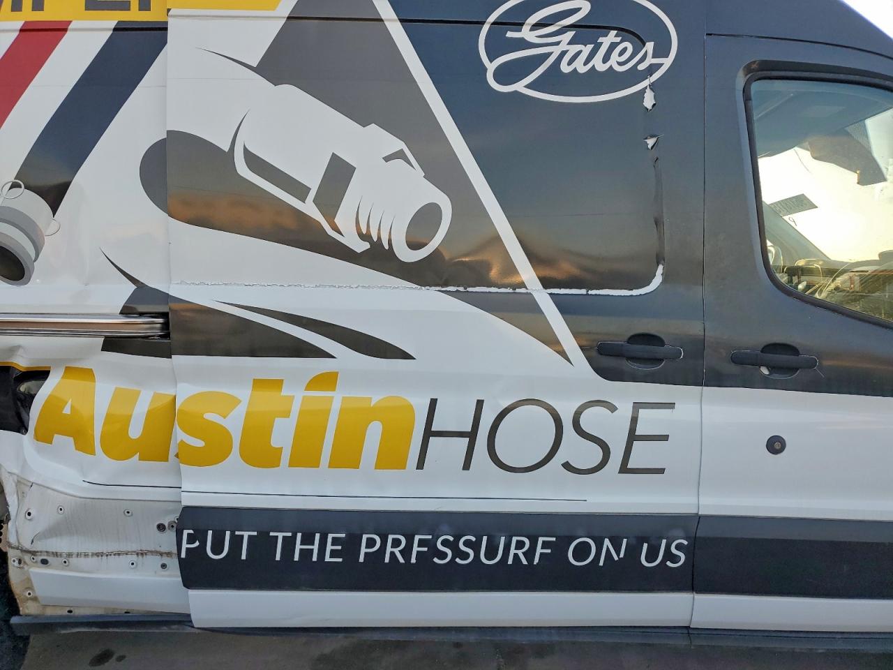 Ford Transit T-350 Image 10