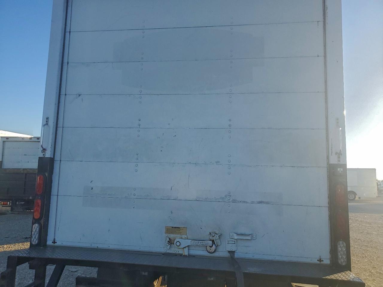 Isuzu Npr Xd Image 10