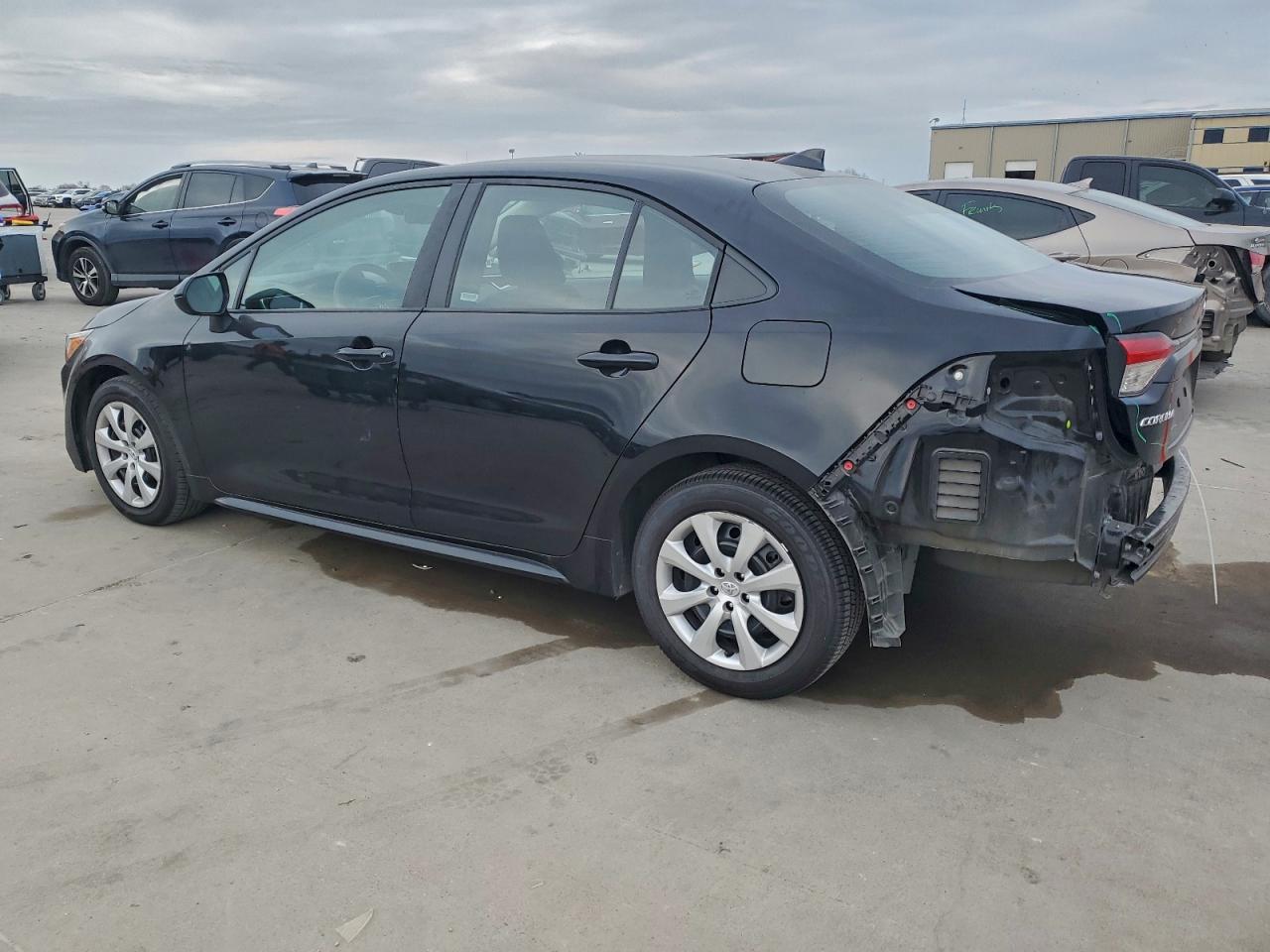 Toyota Corolla Le Image 2