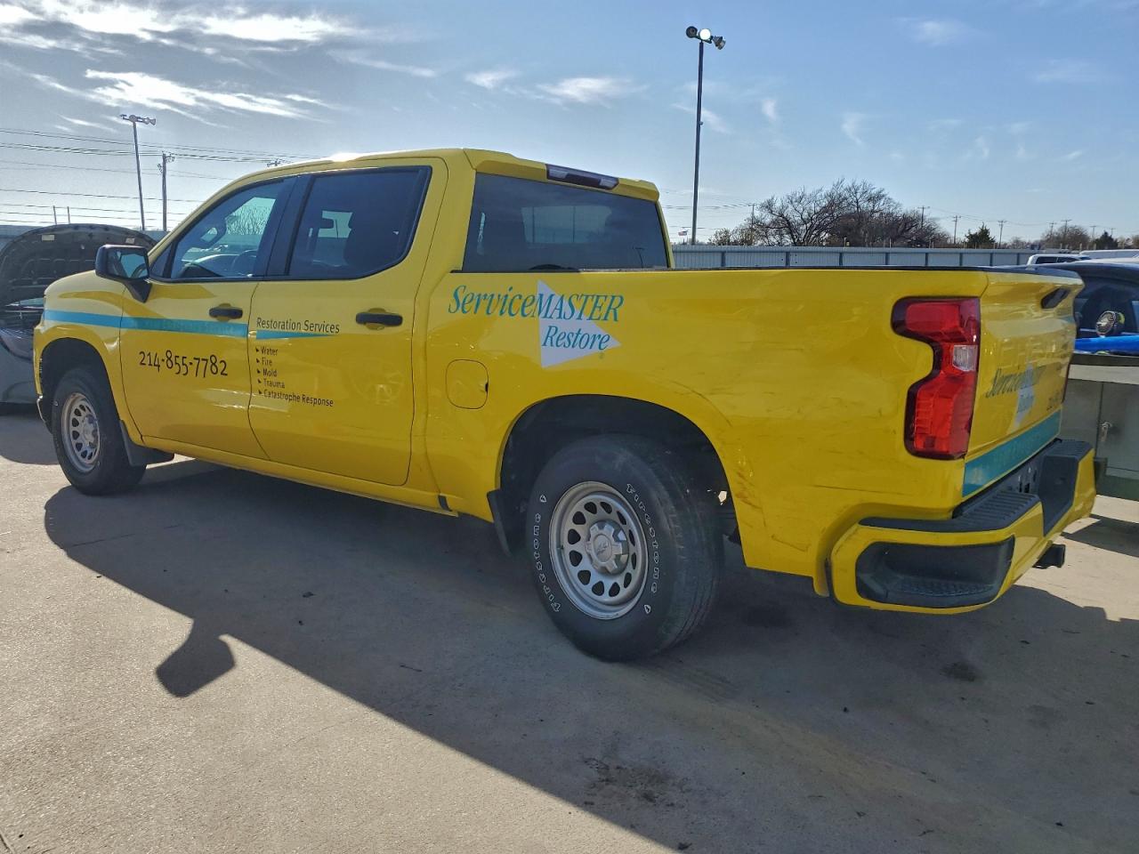 Chevrolet Silverado C1500 Image 2