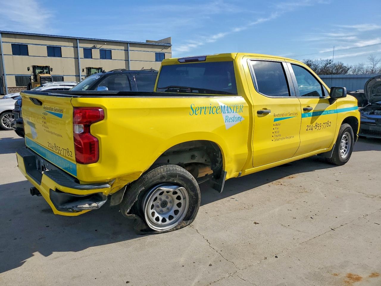 Chevrolet Silverado C1500 Image 3