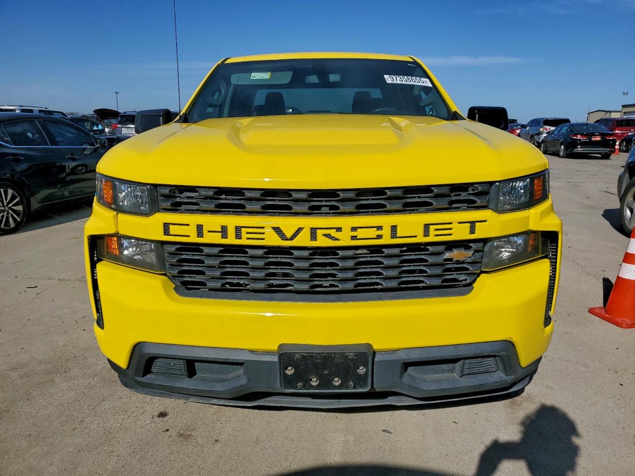 Chevrolet Silverado C1500 Image 5
