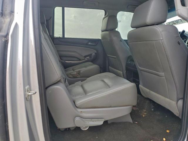 Chevrolet Suburban C1500 Lt Image 13