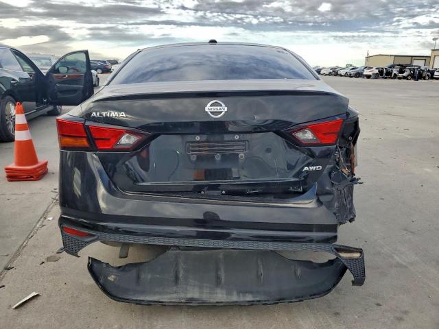 Nissan Altima S Image 12