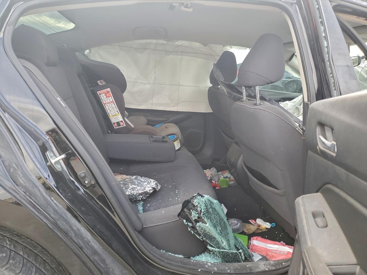 Nissan Altima S Image 10