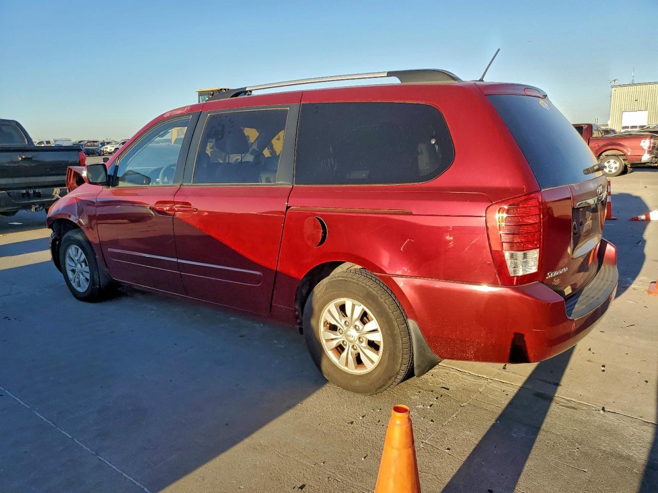 Kia Sedona Lx Image 11