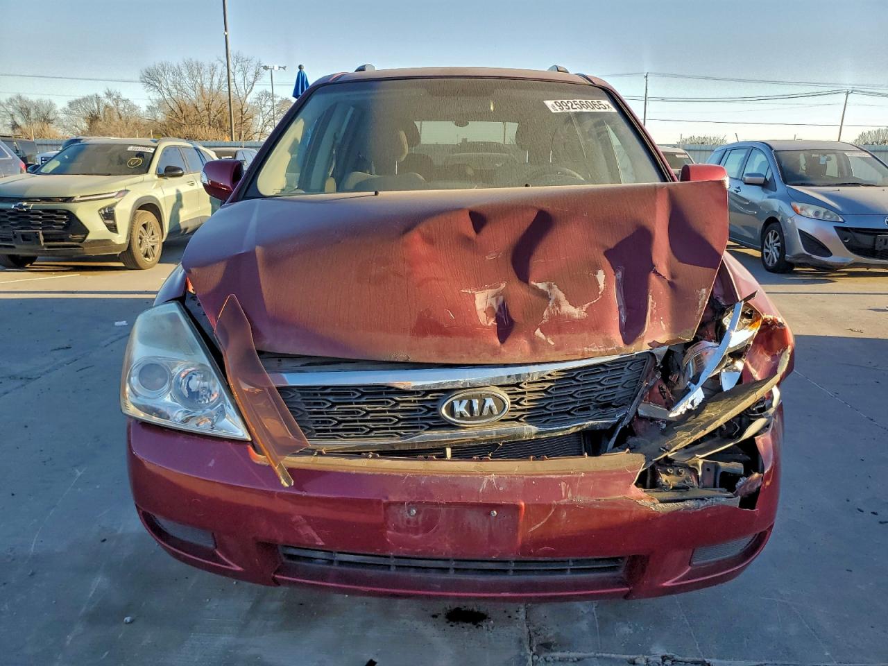 Kia Sedona Lx Image 9