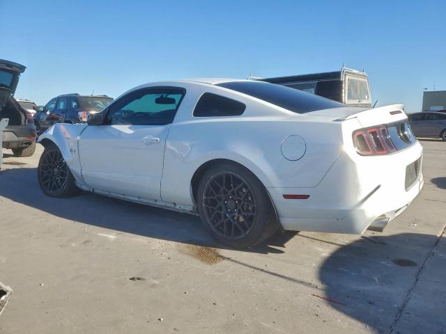 Ford Mustang Gt Image 4