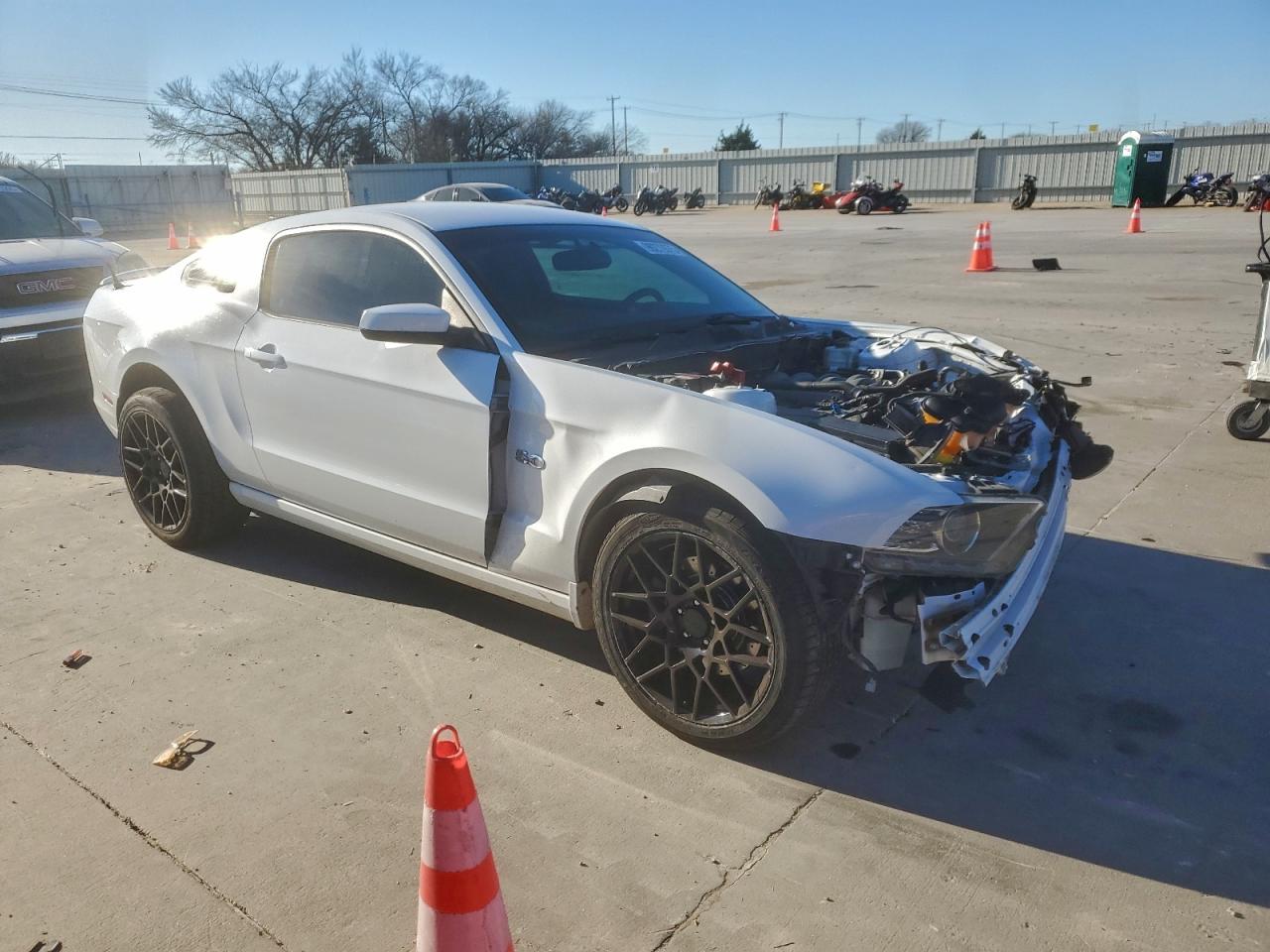 Ford Mustang Gt Image 2