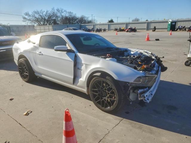 Ford Mustang Gt Image 2