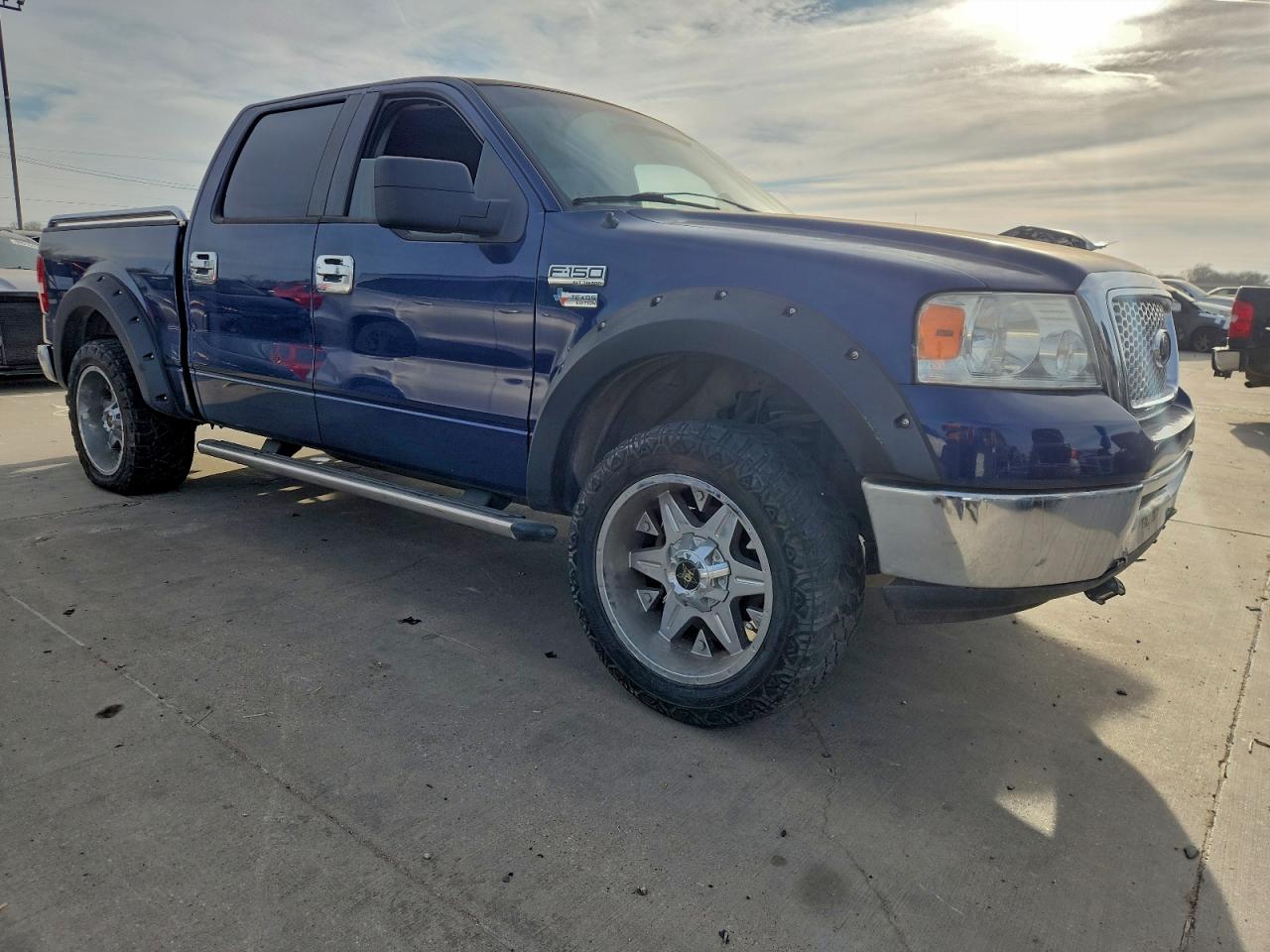 Ford F-150 Supercrew Image 11