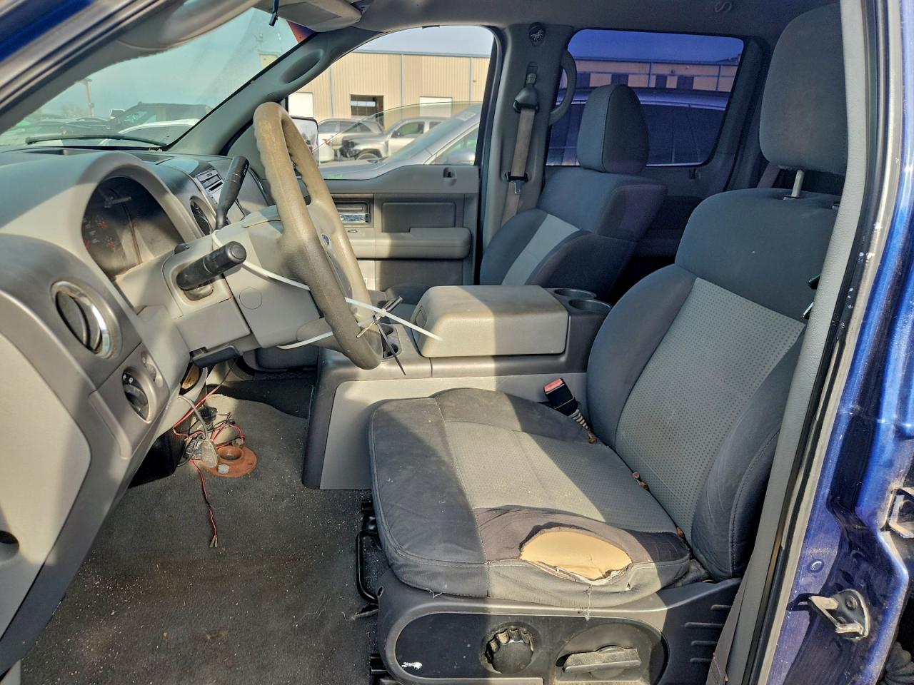 Ford F-150 Supercrew Image 8