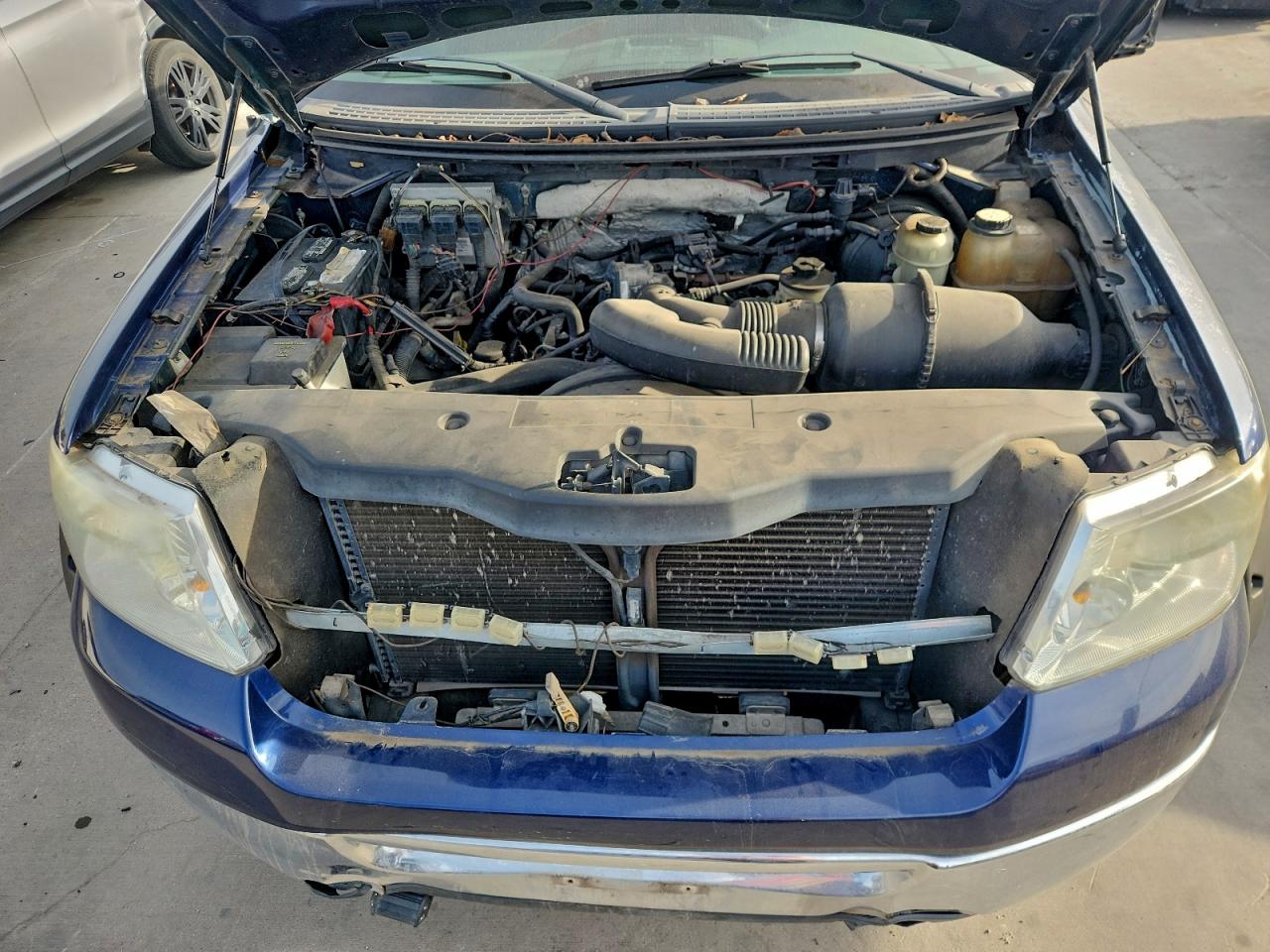 Ford F-150 Supercrew Image 4