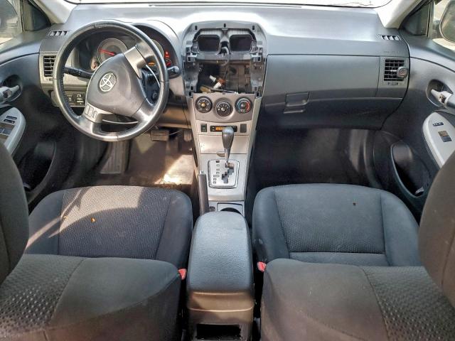 Toyota Corolla Base Image 11