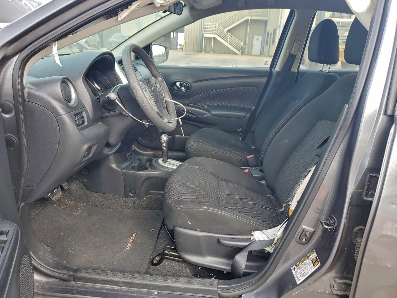 Nissan Versa S Image 12