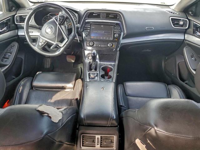 Nissan Maxima 3.5s Image 12