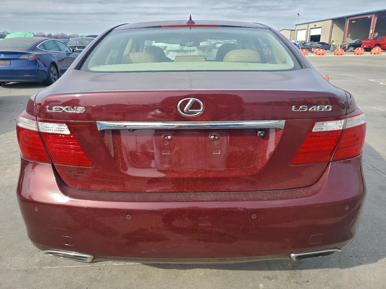 Lexus LS 460 Image 11