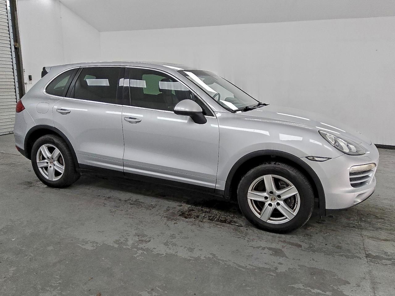 Porsche Cayenne Image 7