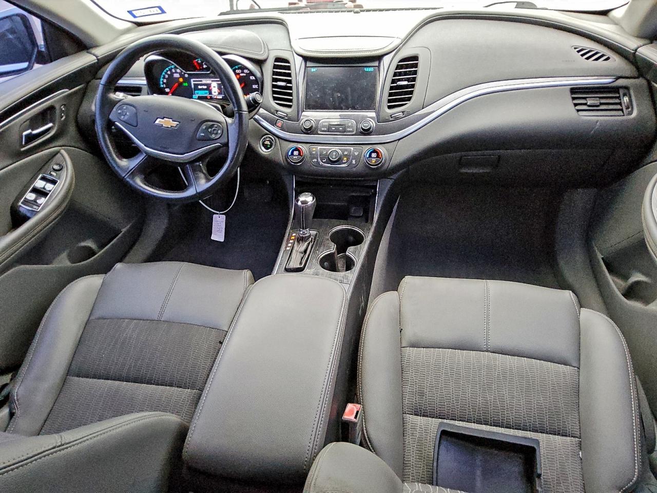 Chevrolet Impala Lt Image 10