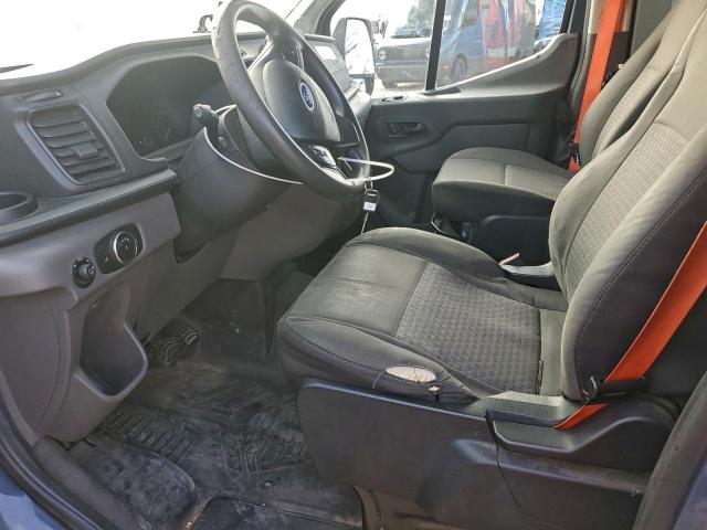 Ford Transit T-250 Image 6