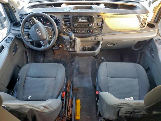 Ford Transit T-250 Image 2