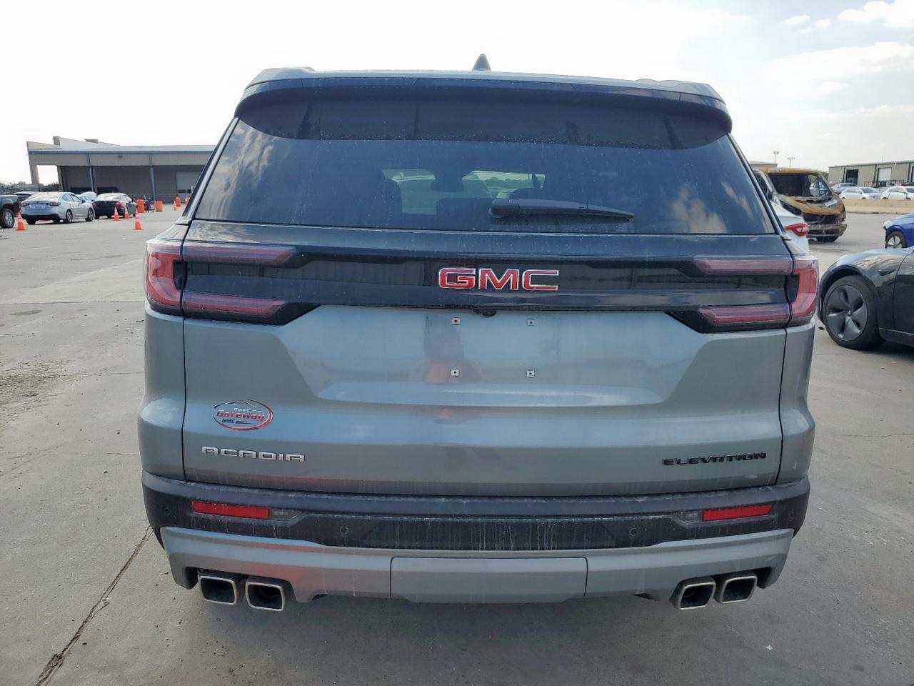 GMC Acadia Elevation Image 11