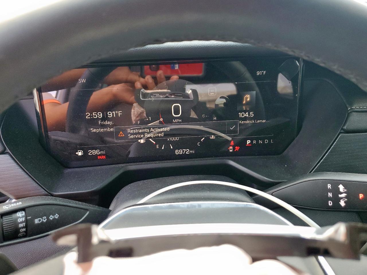 GMC Acadia Elevation Image 2