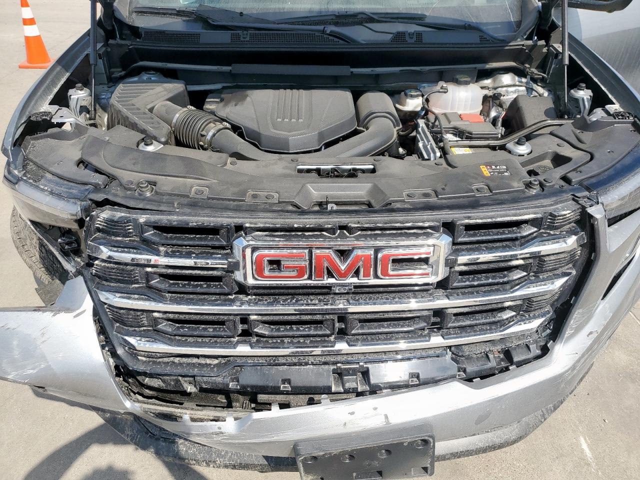 GMC Acadia Elevation Image 8