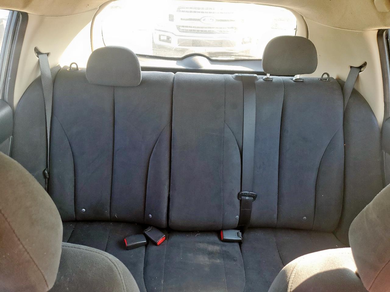 Nissan Versa S Image 13