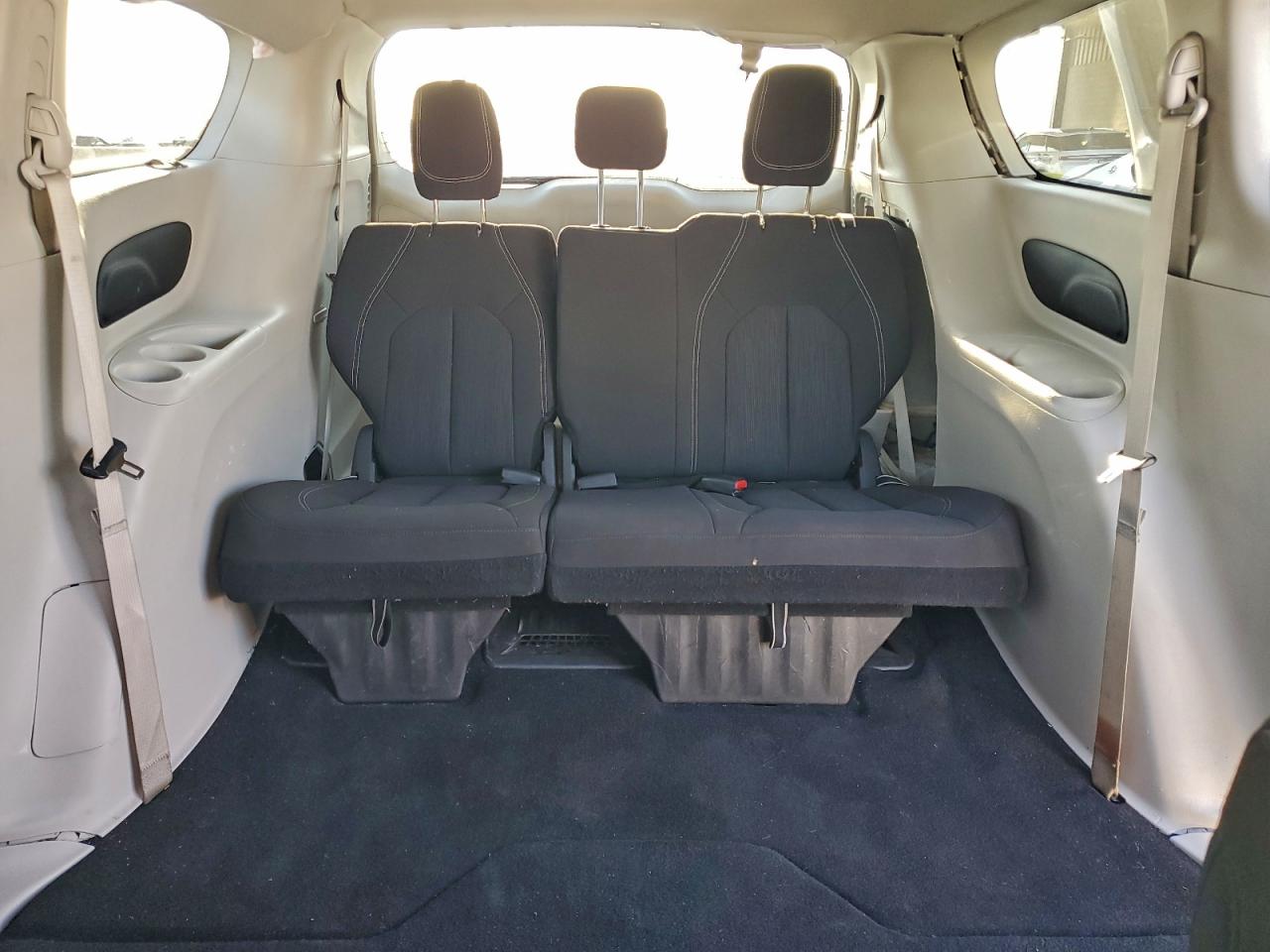 Chrysler Minivan Lx Image 8