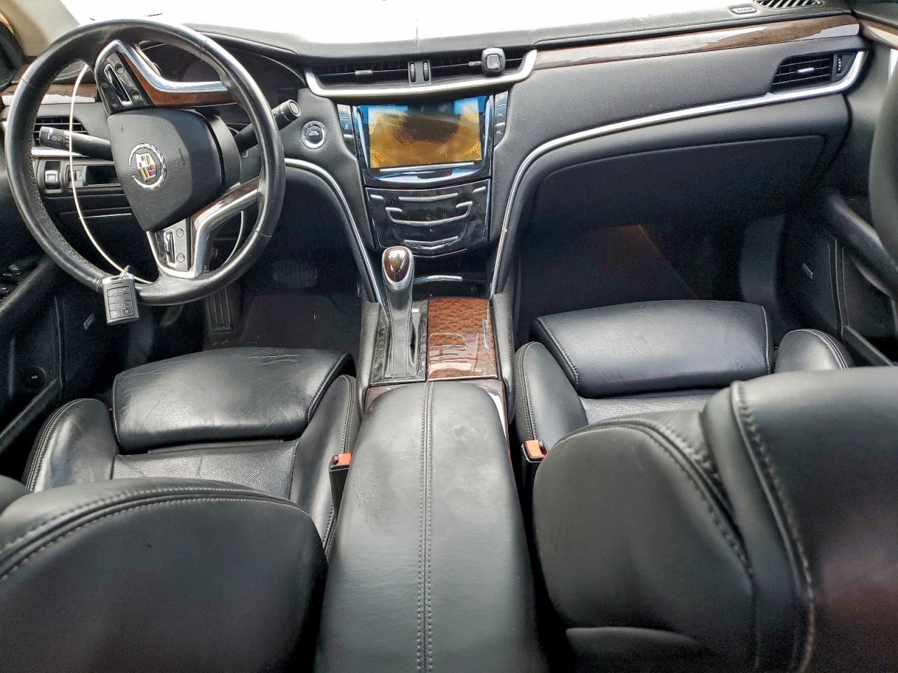 Cadillac XTS Luxury Collection Image 4