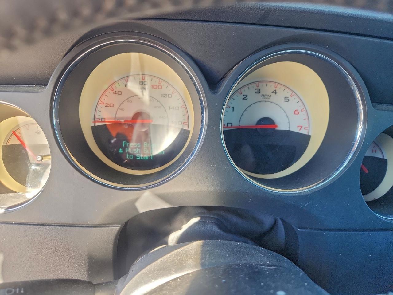 Dodge Challenger R/t Image 11